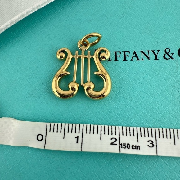 RARE Tiffany & Co. Lyre Harp Charm Pendant in 18k Yellow Gold 4.8g - Picture 7 of 7